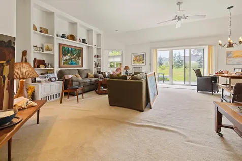 17 Larkspur Lane Hartford VT 05001