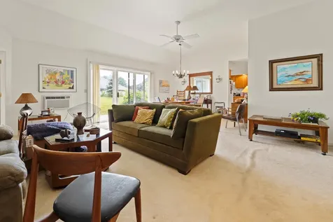 17 Larkspur Lane Hartford VT 05001