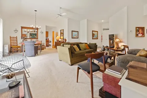 17 Larkspur Lane Hartford VT 05001