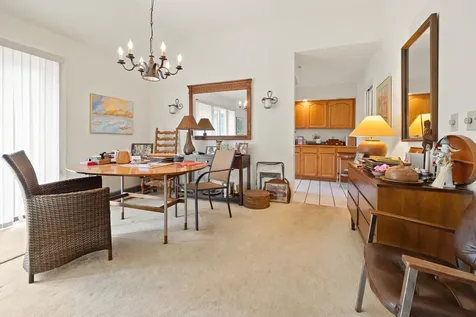 17 Larkspur Lane Hartford VT 05001