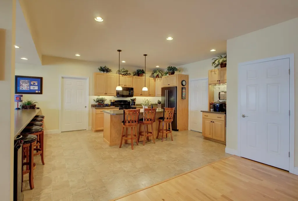 16 Macomber Point Alburgh VT 05440