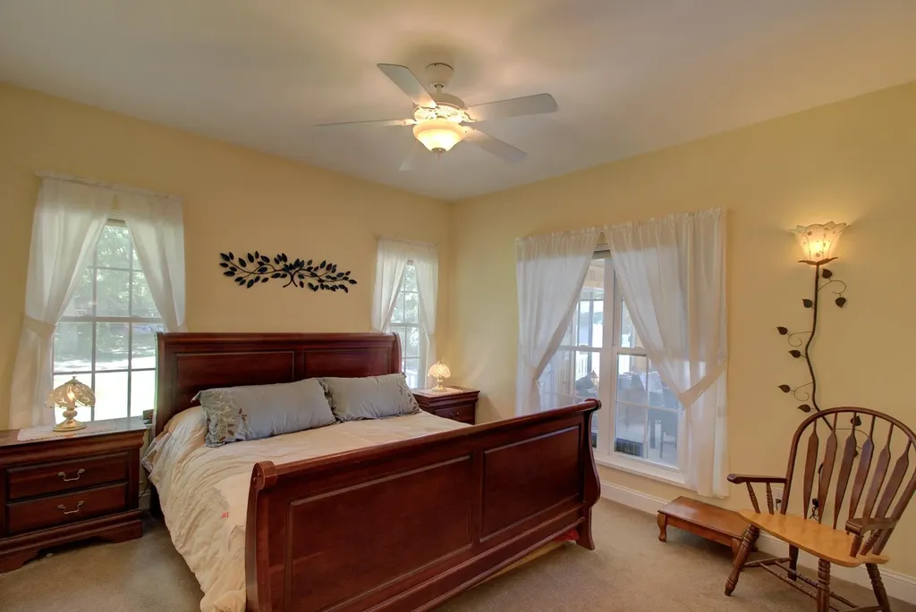 16 Macomber Point Alburgh VT 05440