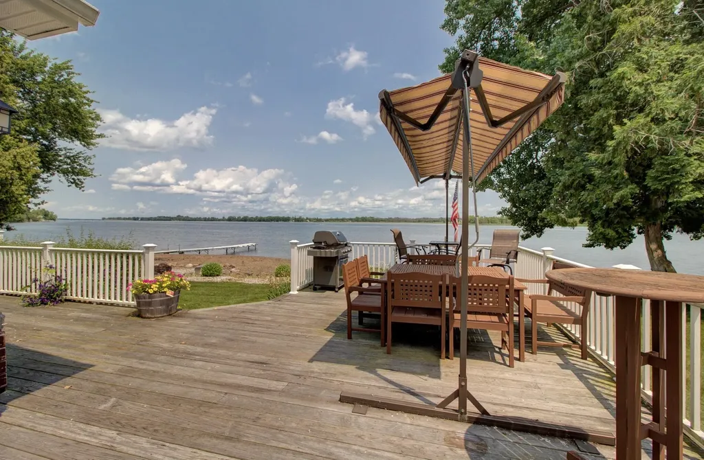 16 Macomber Point Alburgh VT 05440