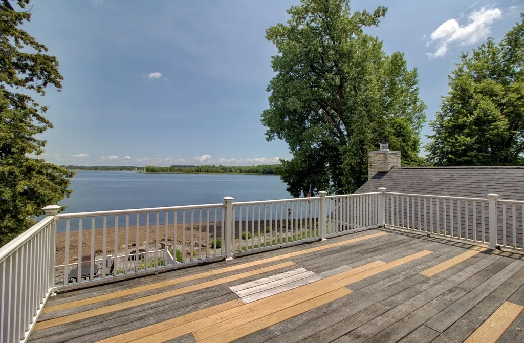 16 Macomber Point Alburgh VT 05440