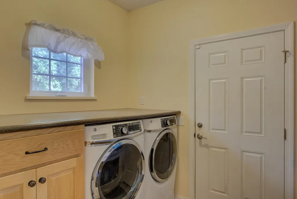 16 Macomber Point Alburgh VT 05440