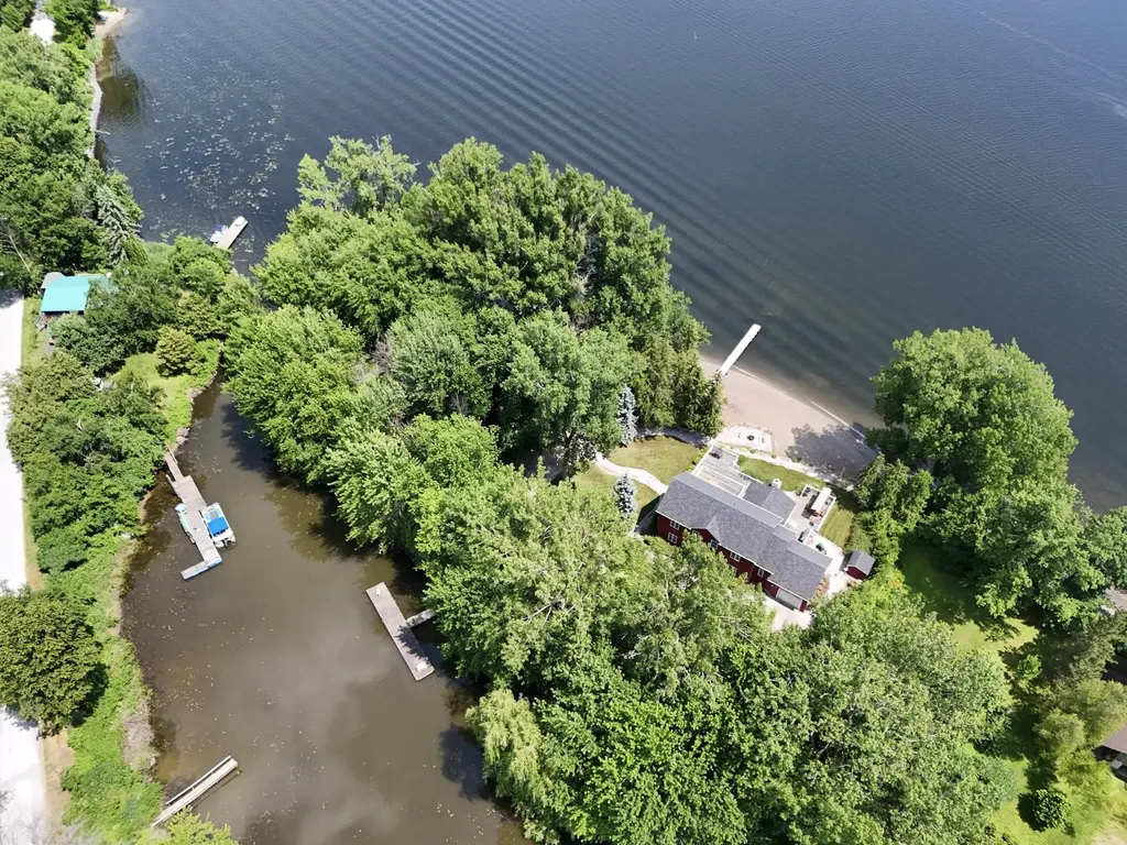 16 Macomber Point Alburgh VT 05440