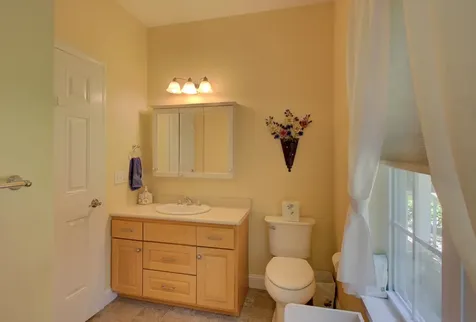 16 Macomber Point Alburgh VT 05440