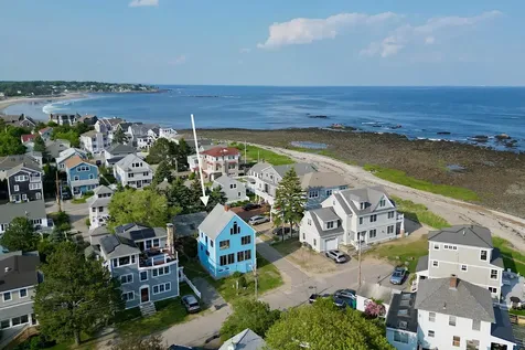 1 Beach Plum Way Hampton NH 03842