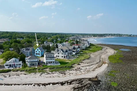 1 Beach Plum Way Hampton NH 03842