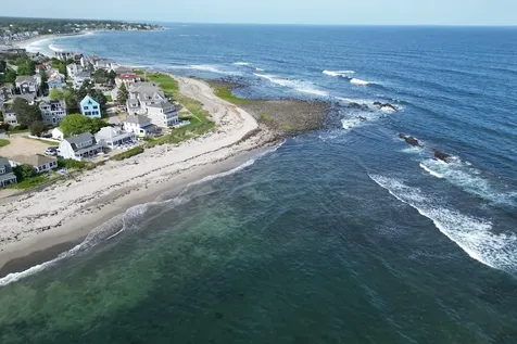 1 Beach Plum Way Hampton NH 03842