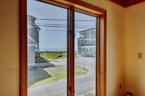 1 Beach Plum Way Hampton NH 03842