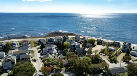 1 Beach Plum Way Hampton NH 03842