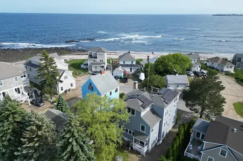1 Beach Plum Way Hampton NH 03842