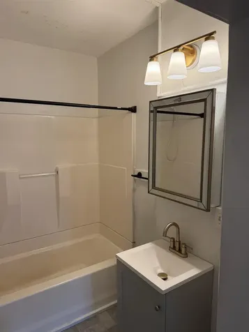 11 Court Street Keene NH 03431