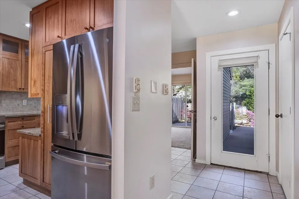 102 South Beach Road South Burlington VT 05403