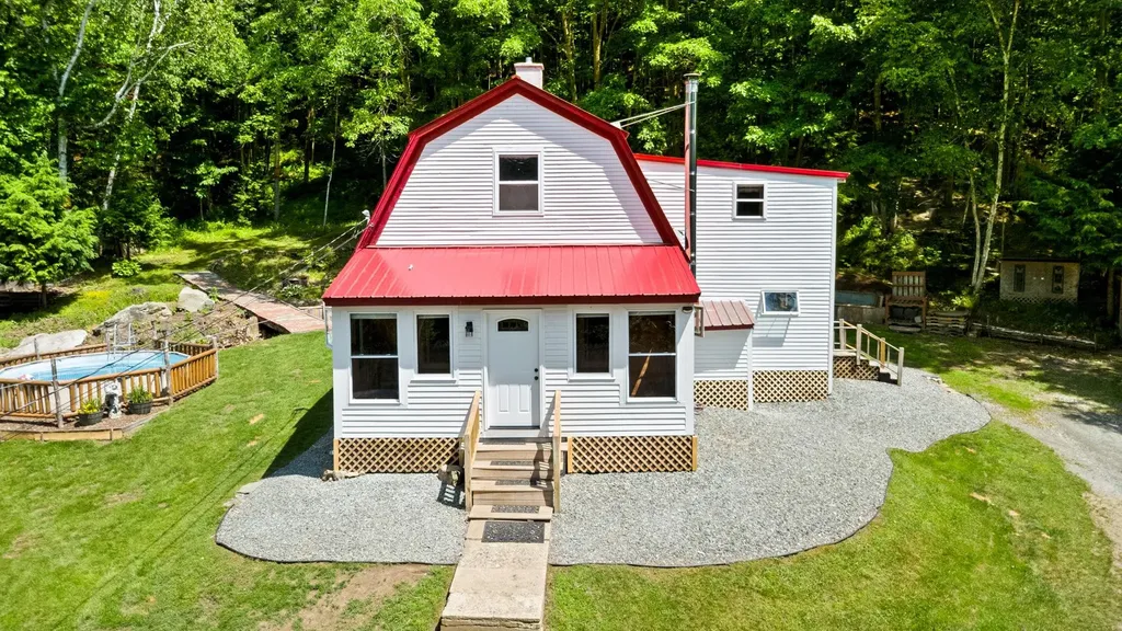 55 Rum Hill Road Bath NH 03740