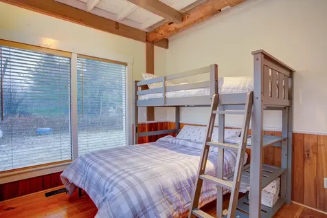 163 Vt Route 30 Winhall VT 05340