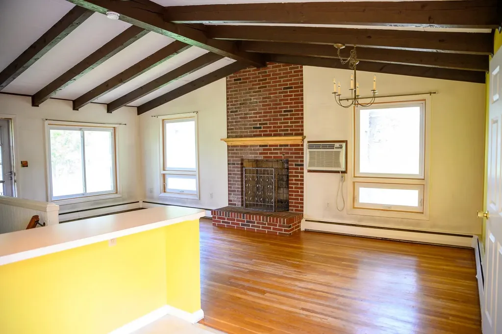 10 Riverdale Avenue Dover NH 03820