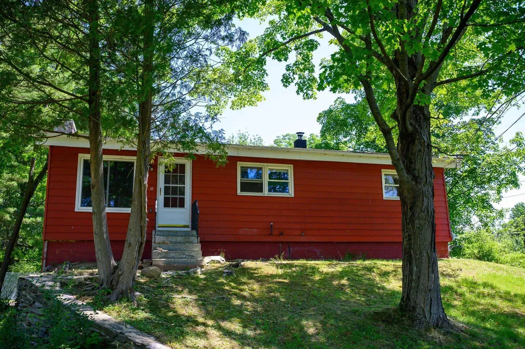 10 Riverdale Avenue Dover NH 03820