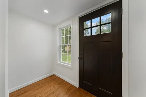 12 Breezy Knoll Hinsdale NH 03451