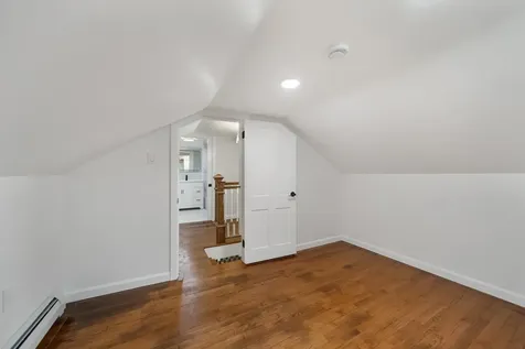 12 Breezy Knoll Hinsdale NH 03451