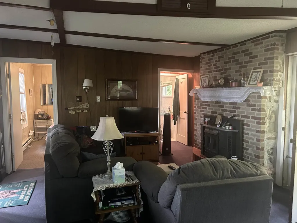 2 S Shore Drive Pelham NH 03076