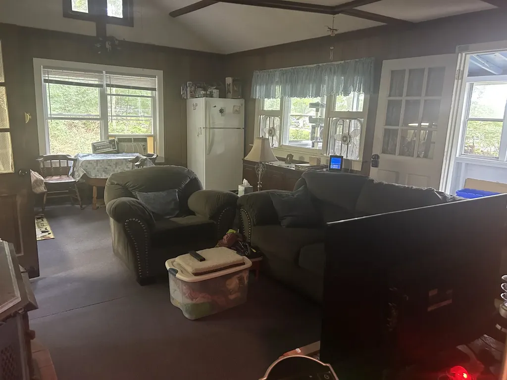 2 S Shore Drive Pelham NH 03076