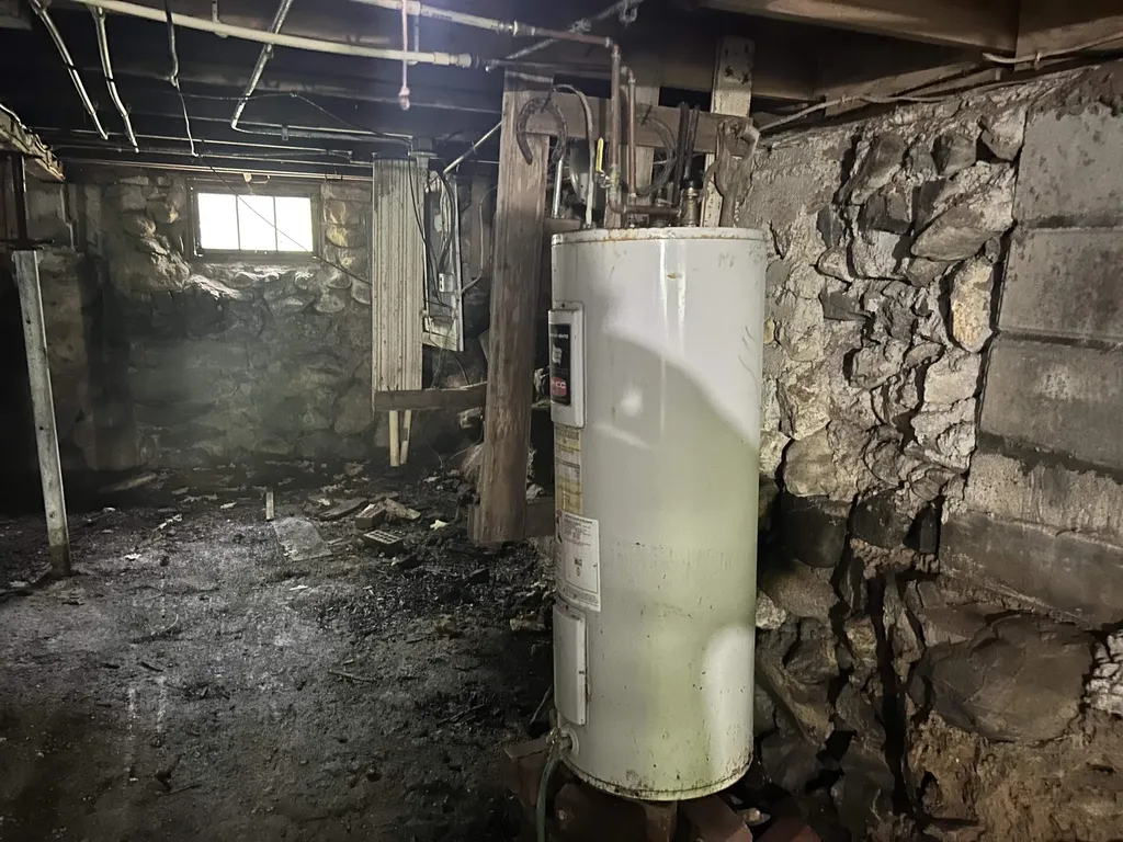 2 S Shore Drive Pelham NH 03076