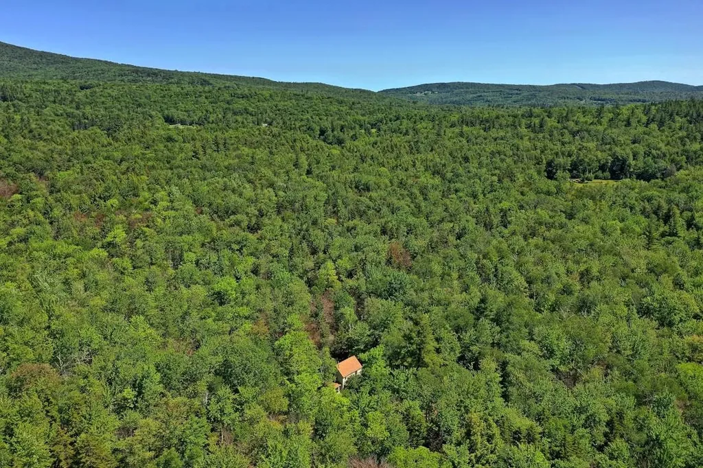 1749 Middletown Road Andover VT 05143