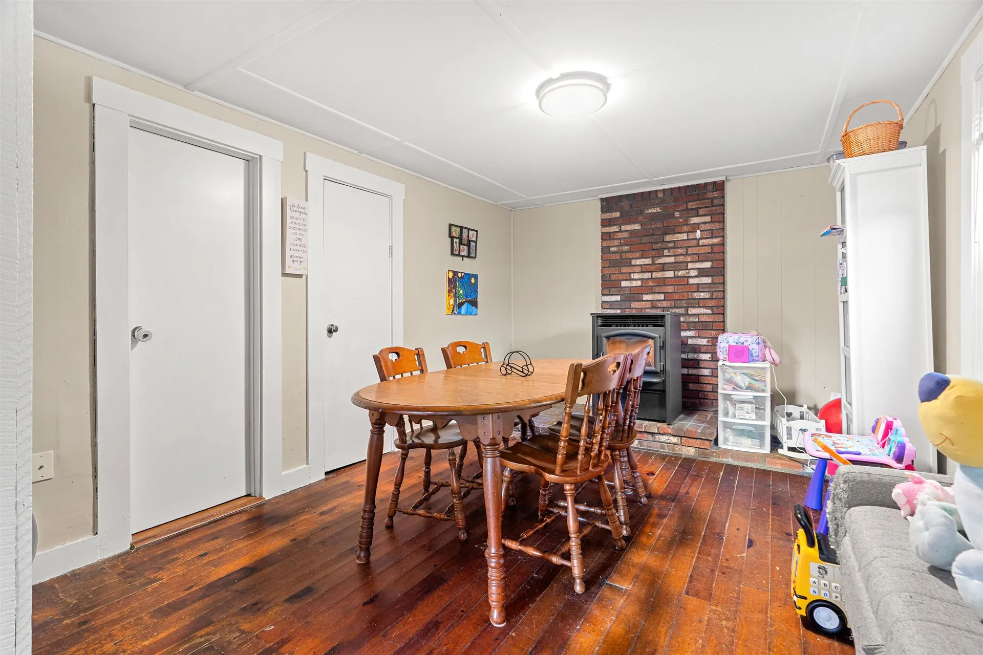 17 Lawson Avenue Franklin NH 03235