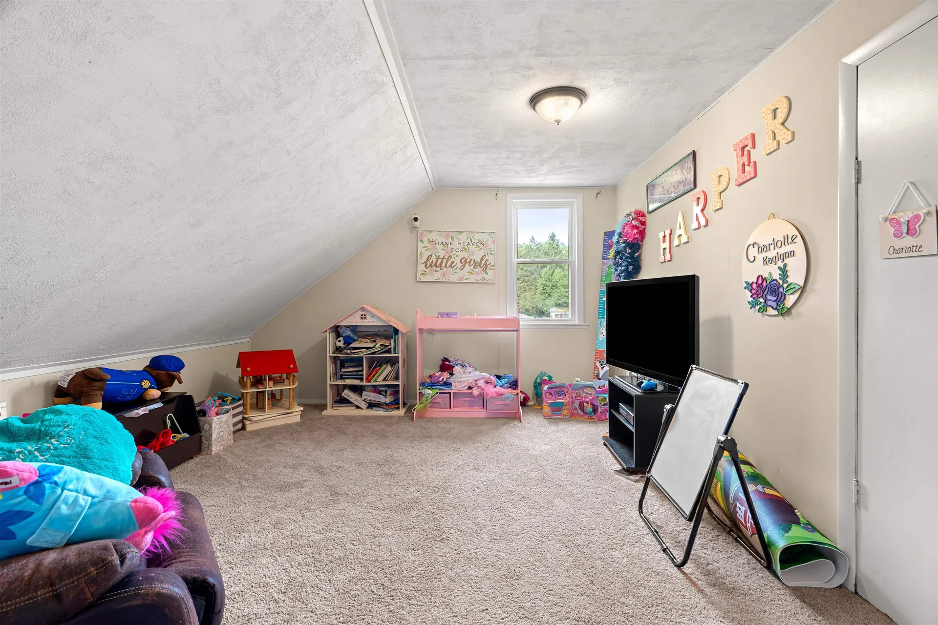 17 Lawson Avenue Franklin NH 03235