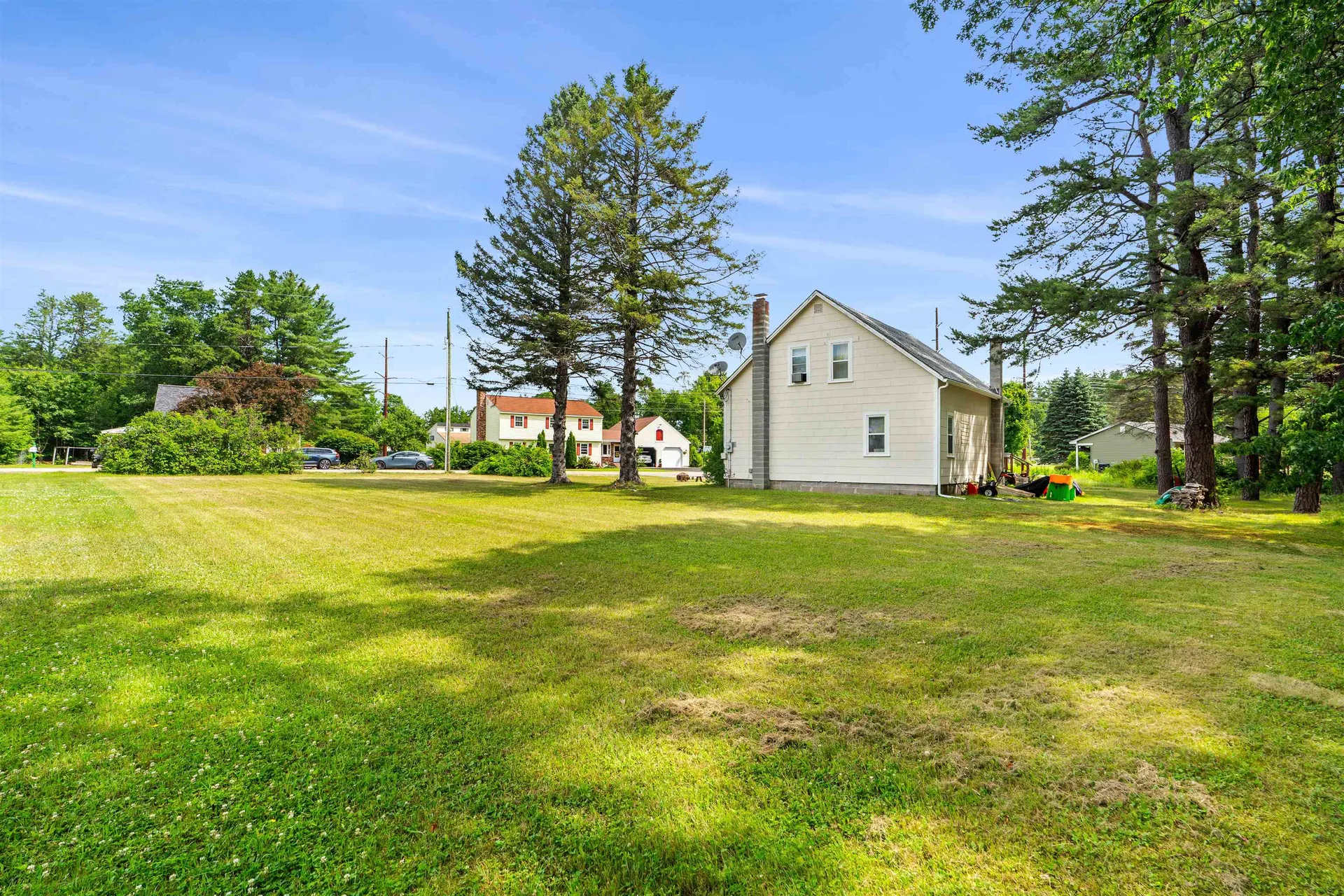 17 Lawson Avenue Franklin NH 03235