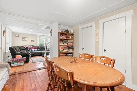 17 Lawson Avenue Franklin NH 03235
