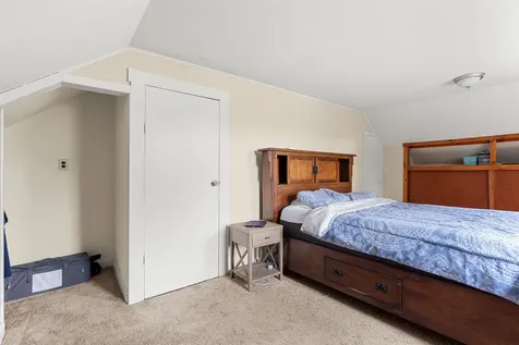 17 Lawson Avenue Franklin NH 03235