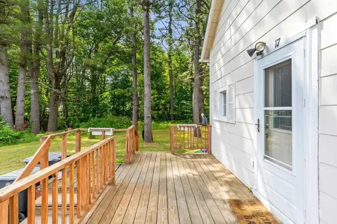 17 Lawson Avenue Franklin NH 03235
