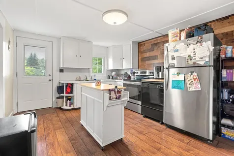 17 Lawson Avenue Franklin NH 03235