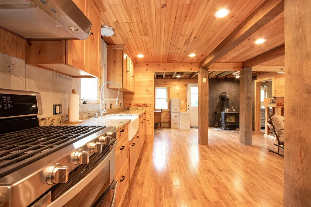 3737 Mcdowell Road Danville VT 05828