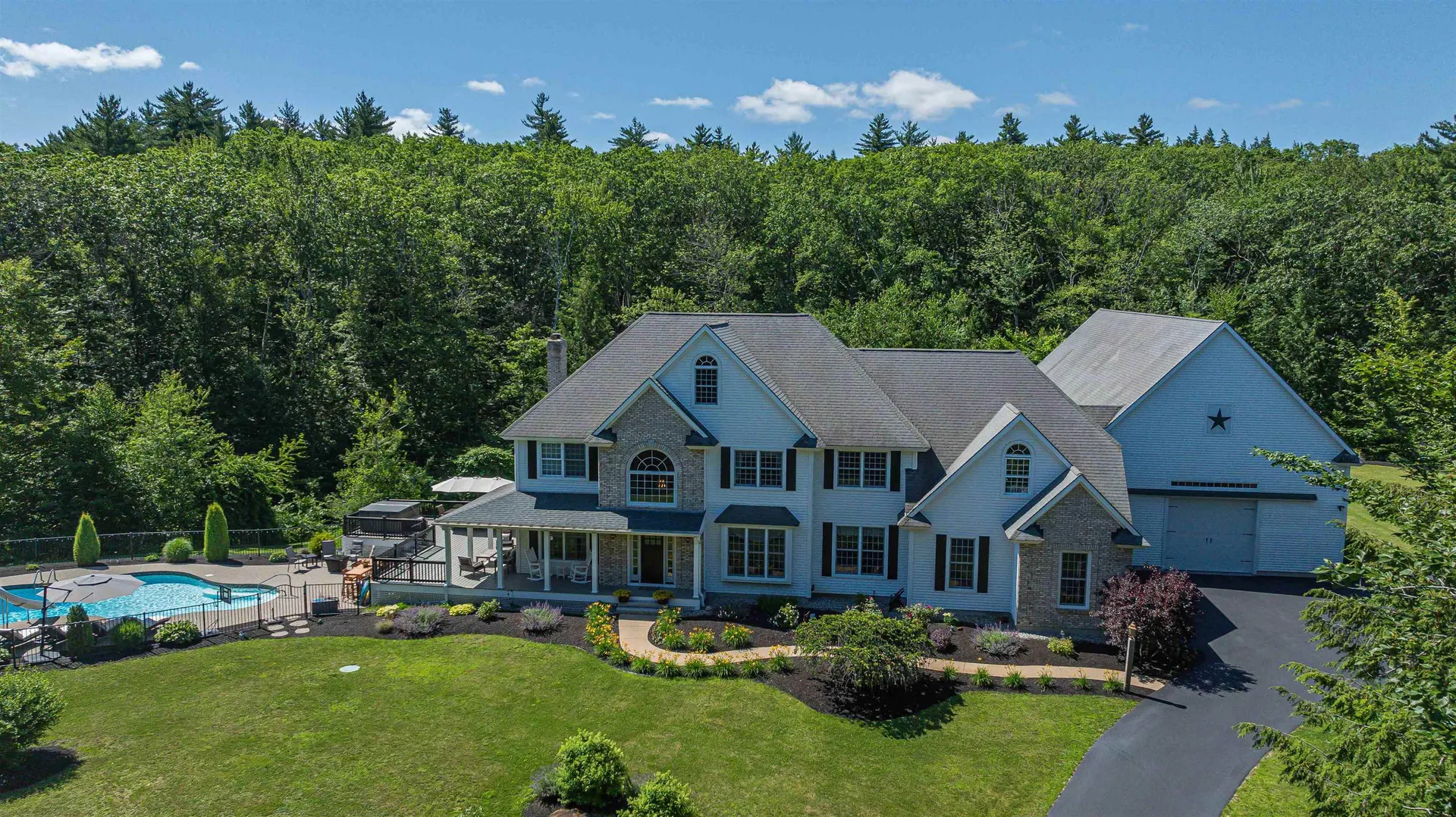 16 A Rand Road Bow NH 03304