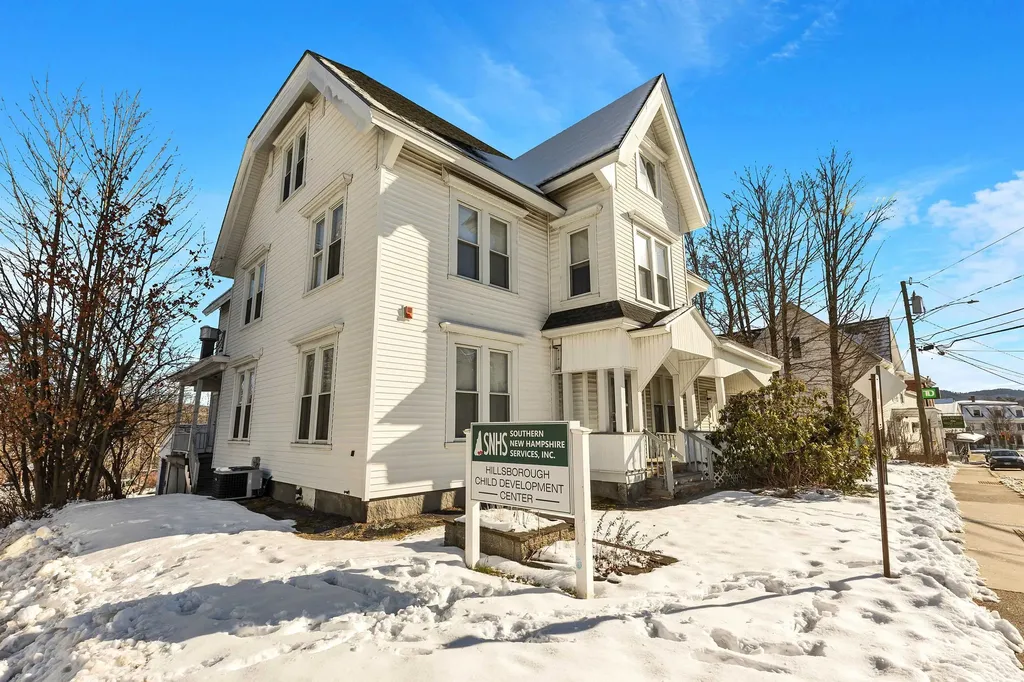 21 School Street Hillsborough NH 03244