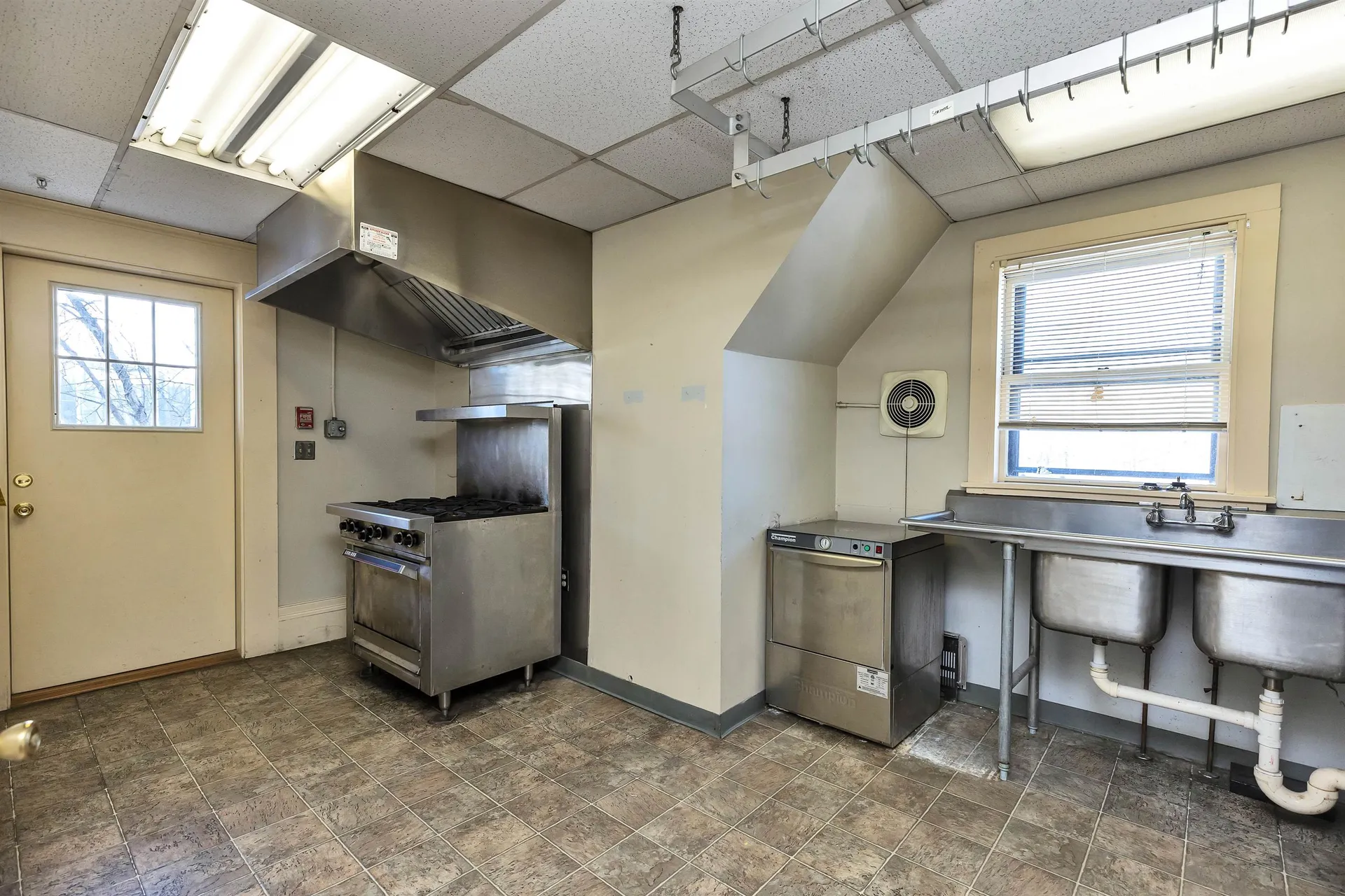 21 School Street Hillsborough NH 03244