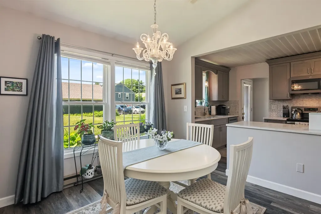 33 Conifer Court Burlington VT 05401