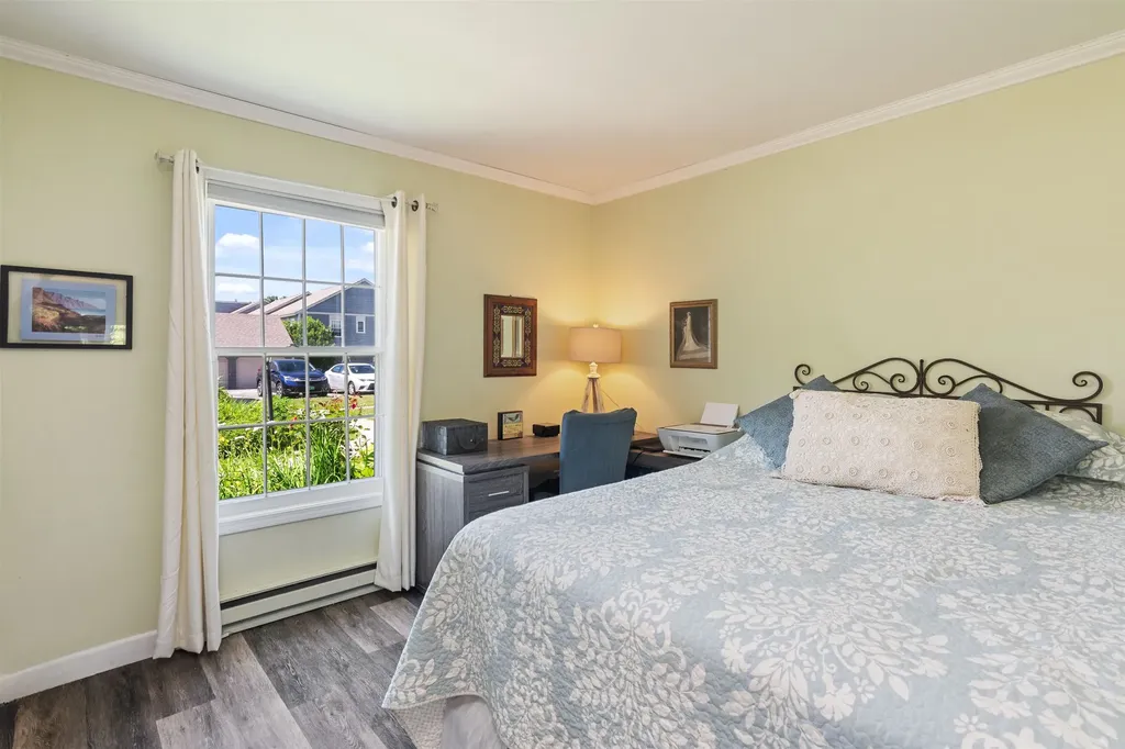 33 Conifer Court Burlington VT 05401