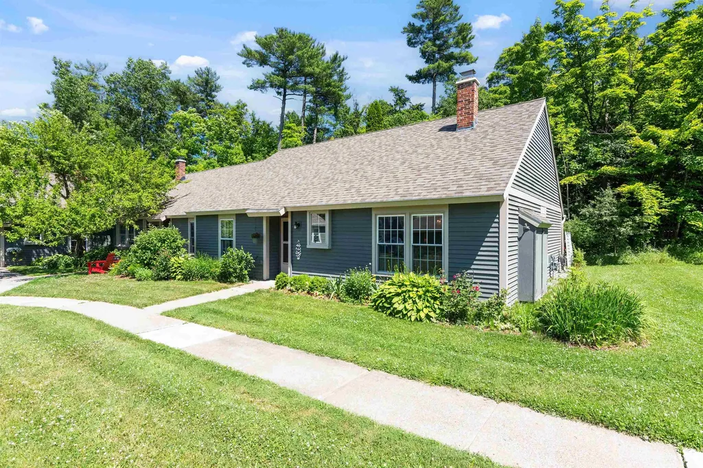 33 Conifer Court Burlington VT 05401