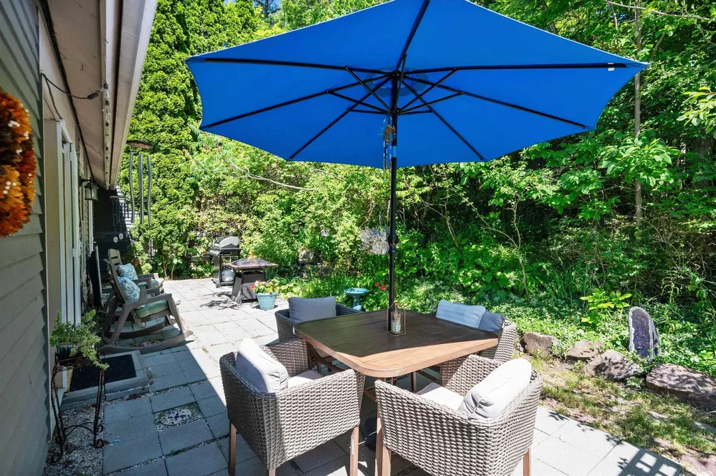 33 Conifer Court Burlington VT 05401