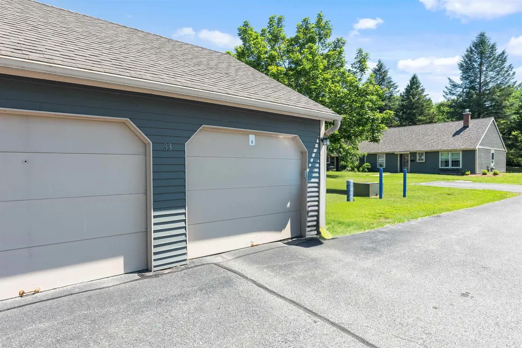 33 Conifer Court Burlington VT 05401