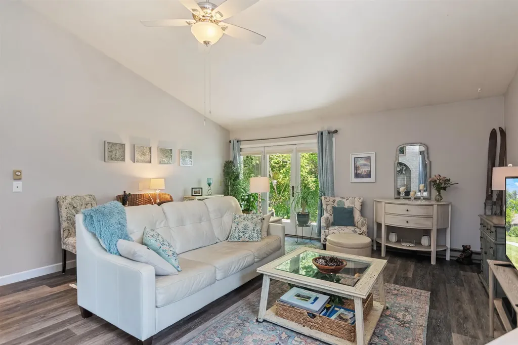 33 Conifer Court Burlington VT 05401