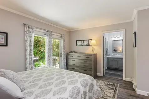 33 Conifer Court Burlington VT 05401