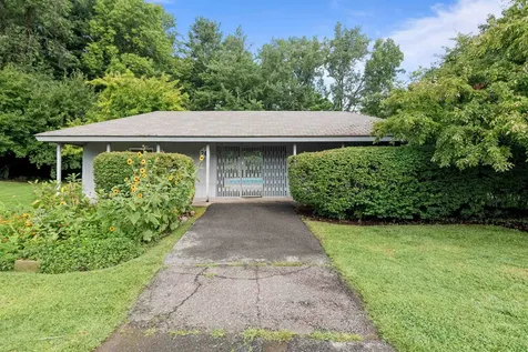 33 Conifer Court Burlington VT 05401