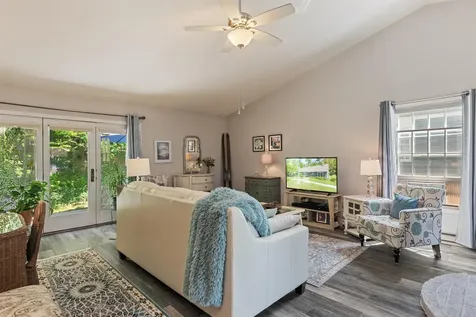 33 Conifer Court Burlington VT 05401