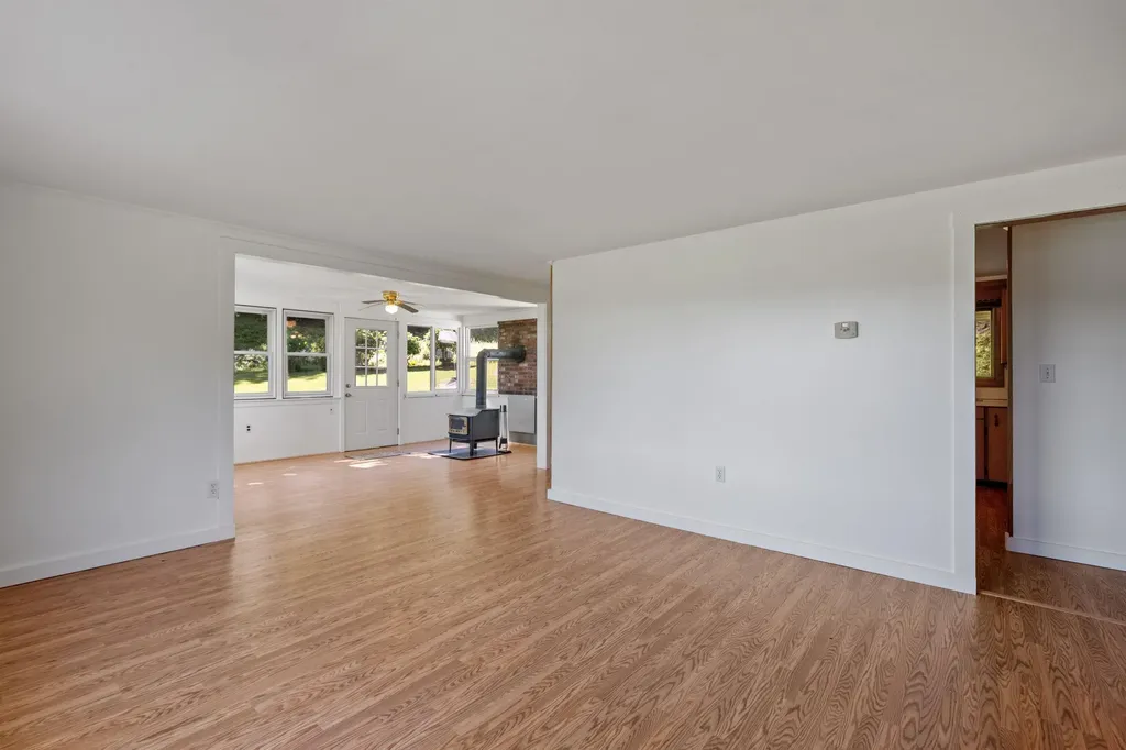 142 Hill Road Franklin NH 03235